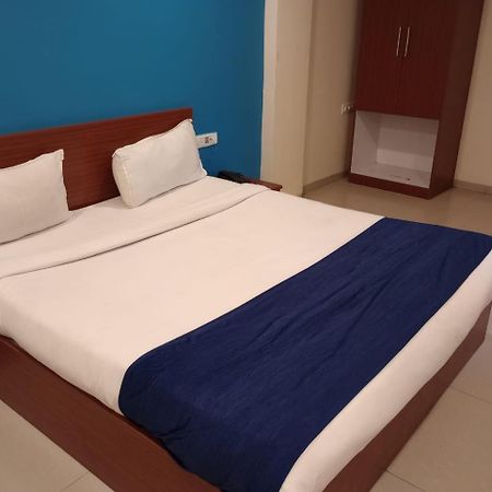 Hotel Aura Inn Indore Exterior photo