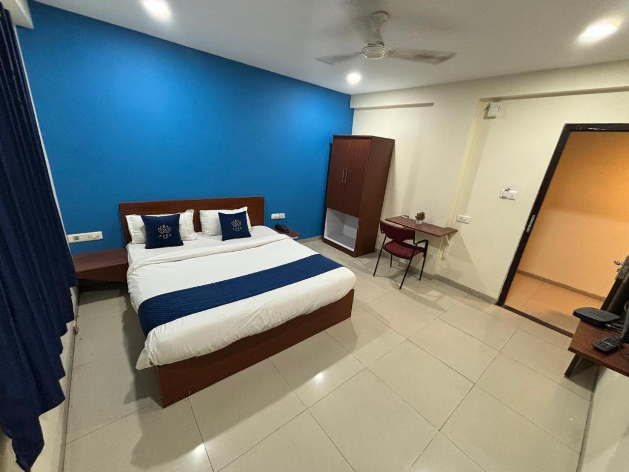 Hotel Aura Inn Indore Exterior photo
